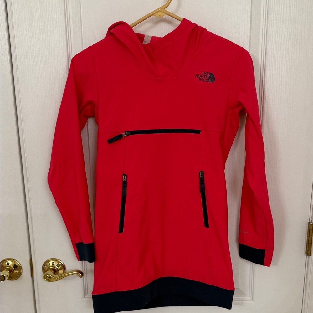 The North Face Girl's Tekno Pullover long hooded top